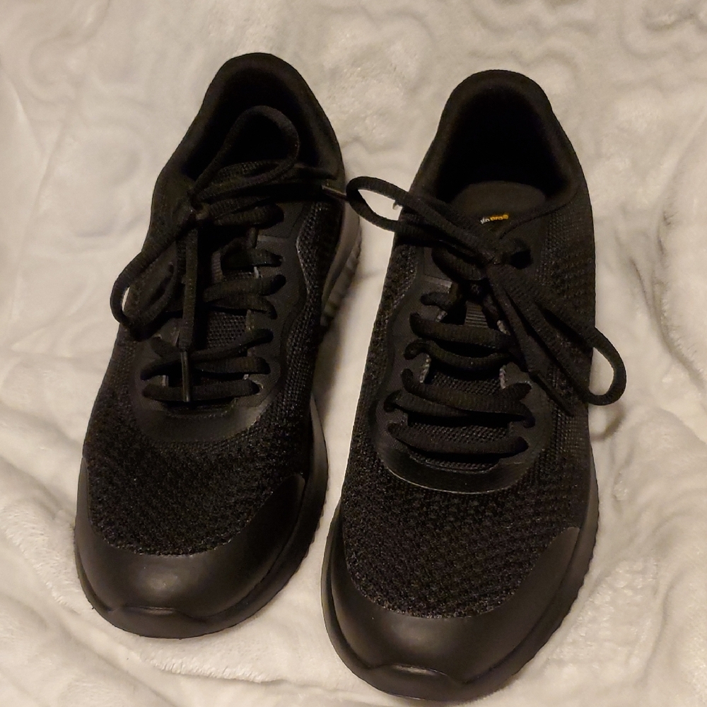 Elegant Black Women's Sneakers